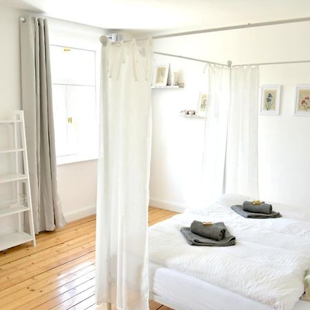 White Midsommar - Stilvolle Wohnung, 3 Schlafzimmer, Wohnzimmer, Kueche Ландсхут Экстерьер фото