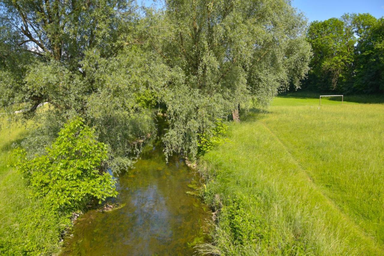 White Midsommar - Stilvolle Wohnung, 3 Schlafzimmer, Wohnzimmer, Kueche Ландсхут Экстерьер фото