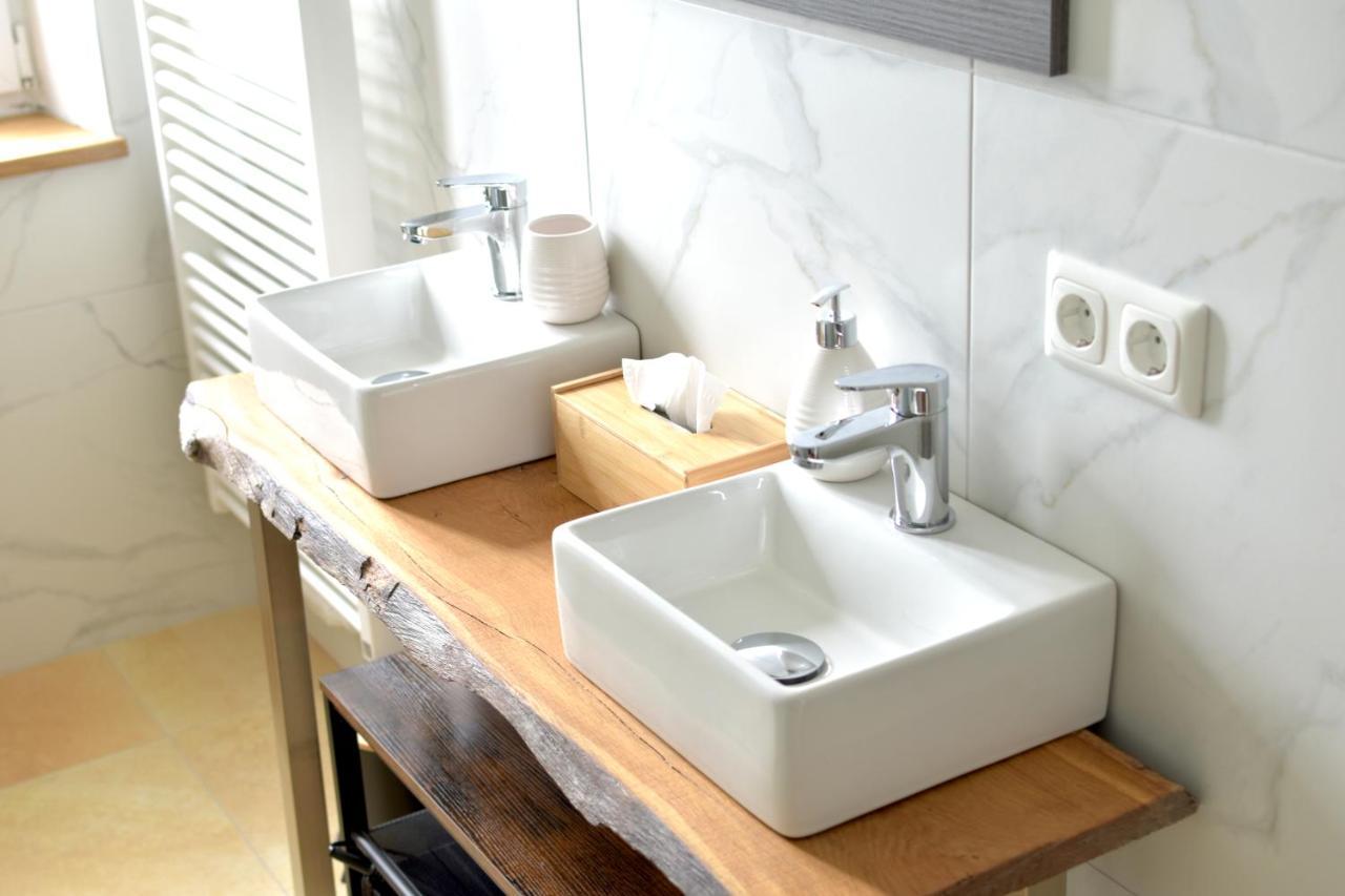 White Midsommar - Stilvolle Wohnung, 3 Schlafzimmer, Wohnzimmer, Kueche Ландсхут Экстерьер фото